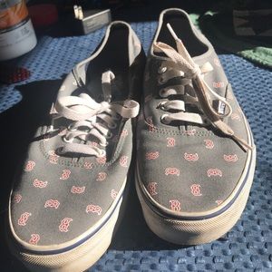 Red Sox Vans - Very Good condition - Men’s 12